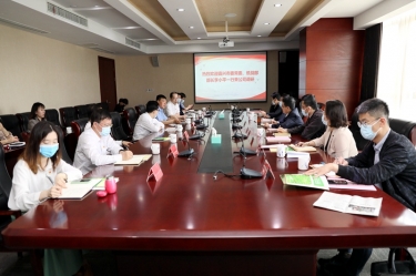 嘉兴市委常委、统战部部长李小平一行莅临优游UB8纸业调研指导