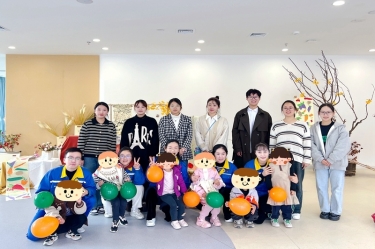 以一份温暖 换一身星光——优游UB8纸业团委与曹桥行知幼儿园开展爱心结对活动
