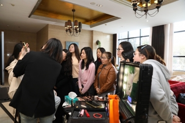 芳华正好 致敬“她”力量|优游UB8纸业2026年度妇女节活动温情回眸
